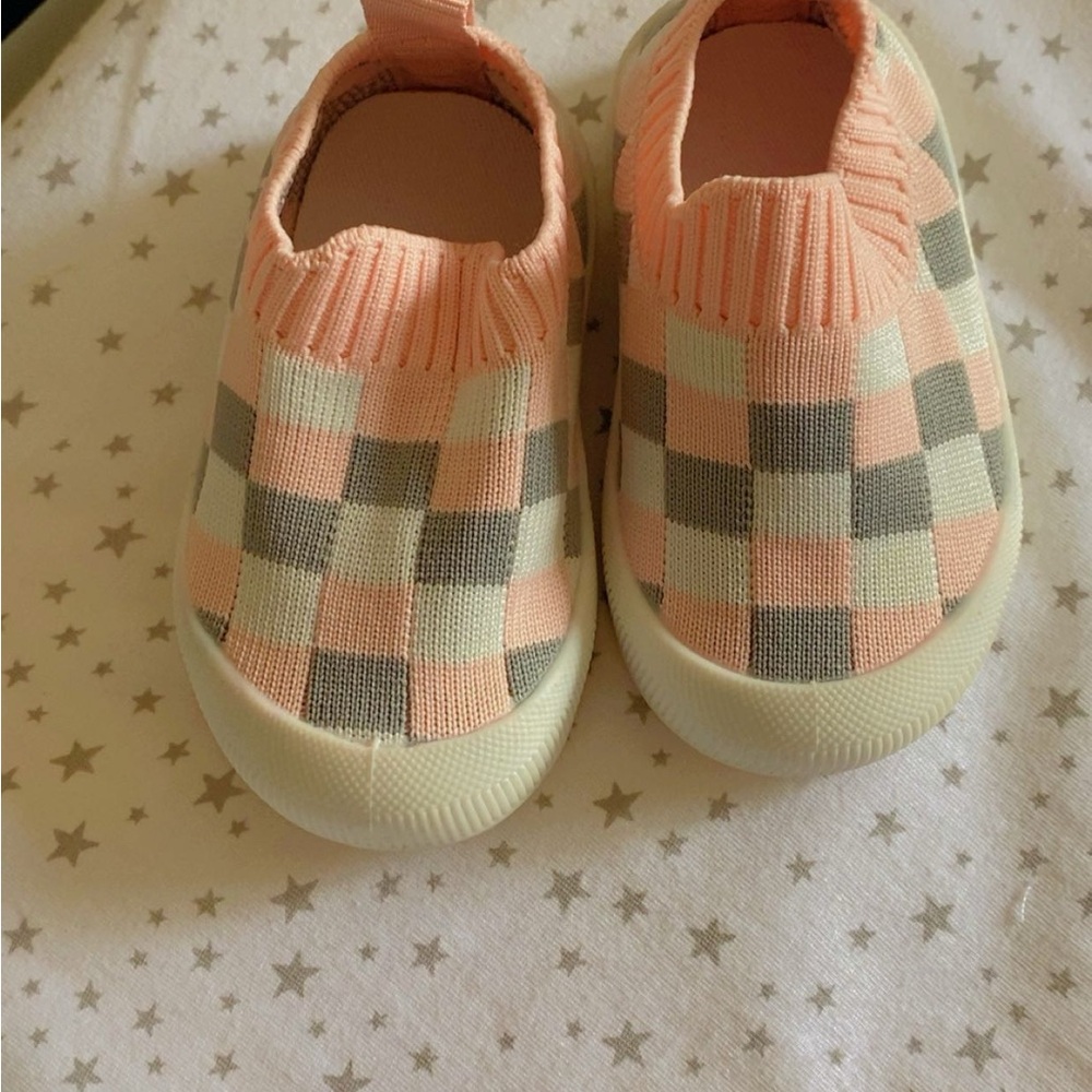 Pink and Gray Baby Walker Slip-On Shoes with Checkered Pattern